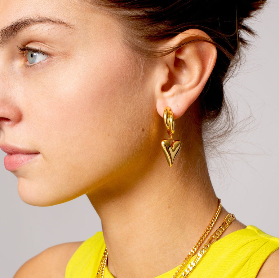 Freya 18K gold hert earrings