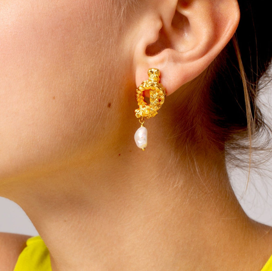 philippa pearl 18K gold earrings